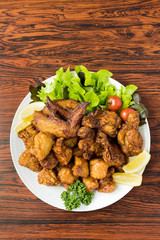 からあげ　手羽先　盛り合わせ　イメージ