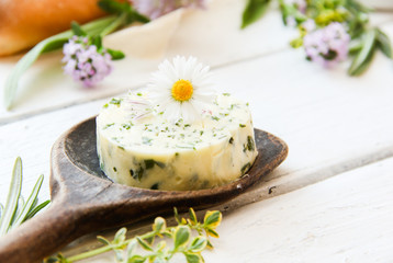 Kräuterbutter Kräuter Butter selber machen homemade 