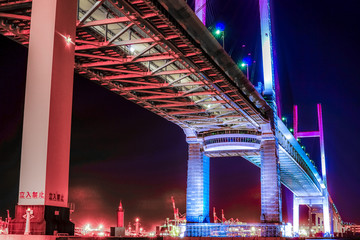 横浜ベイブリッジの夜景（横浜市鶴見区）