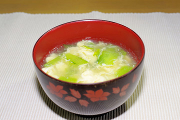 溶き卵の和風スープ