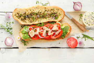 Thunfisch Baguette Sandwich Brot Stangenbrot Thunfischbaguette