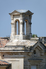 Fototapeta na wymiar Kirche in Aigues-Mortes