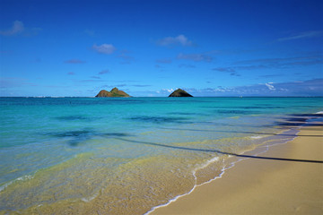 Lanikai Beach Oahu, Hawaii with view to Mokulua Islands