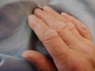 FEELING-TENDER CONTACT-SOULFUL