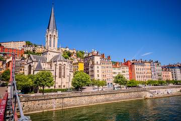 Quartier Saint-Georges et vieux Lyon vu des quais de Saône