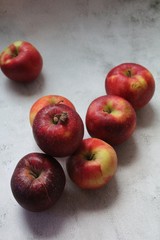 red apples on the table