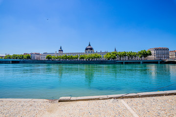 Quais du Rhône et Grand Hôtel-Dieu de Lyon