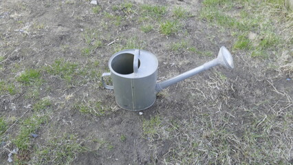 ron watering can for watering plants and flowers