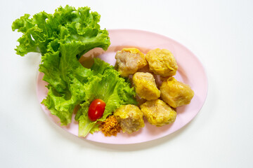 salad with chicken and vegetables