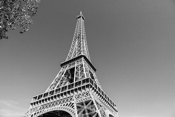 eiffel tower paris