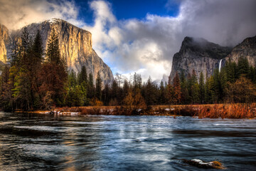 Fototapeta na wymiar Winter Light on Yosemite Valley View, Yosemite National Park, California