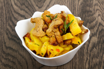 Fried potato with pork