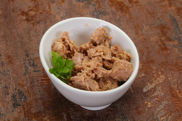 Canned tuna fish in the bowl