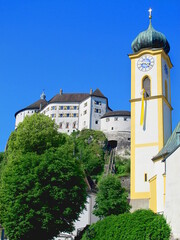 KIrchturm und Burg, Kufstein, Tirol