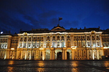 Saint-Pétersbourg Palais de l'Ermitage de nuit