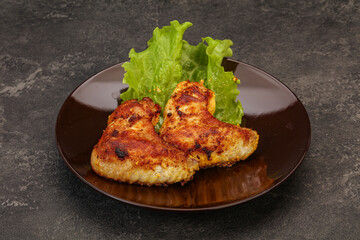 Roasted chicken wings with spices