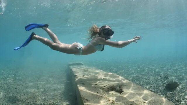 free diver snorkeling  underwater lady woman freediver