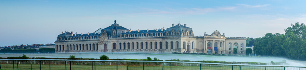 Fototapeta na wymiar Vue sur le Musée du Cheval au petit matin , ville de Chantilly , France.