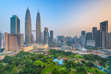 Fototapeta premium Kuala Lumpur, Malezja park i panoramę
