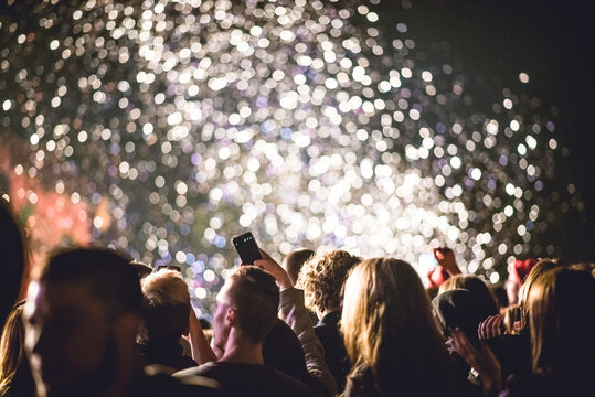 Koncert, show, confetti