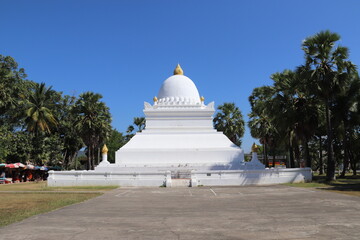 Stupa blanche à Luang Prabang, Laos