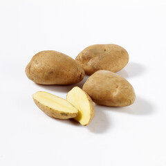 Produktaufnahme Kartoffeln auf weißem Untergrund