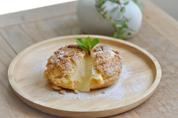 choux cream or cream puff, eclair