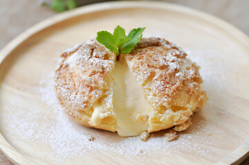 choux cream or cream puff, eclair