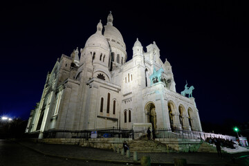 notre dame cathedral in paris