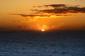 Fototapeta premium sunset over the ocean 