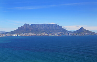 Aerial photo of Cape Town CBD and Table Mountain