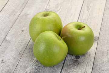Green ripe apple