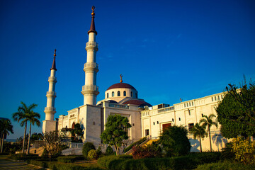 Fototapeta na wymiar A beautiful view of Al-Serkal Mosque at Phnom Penh, Cambodia.