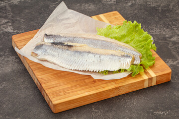 Herring fillet with salad leaves