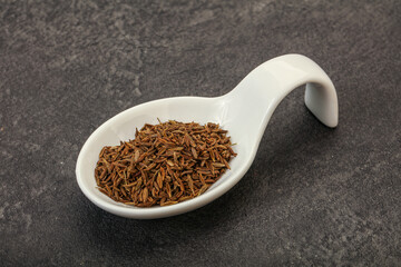 Dry zeera seeds in the bowl