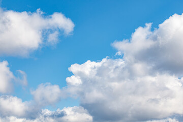 Fototapeta na wymiar Beautiful clouds movement on the sky, white clouds background