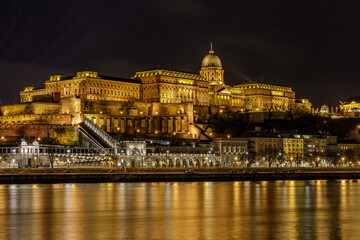 Fototapeta na wymiar Royal Palace (Buda Palace) of Hungary from Budapest