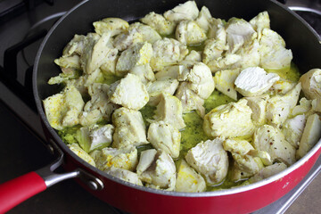 Cooking Thai chicken green curry