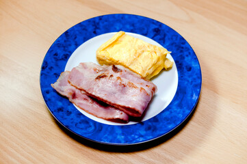 ベーコンと玉子焼き