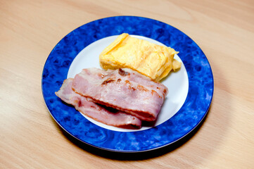 ベーコンと玉子焼き