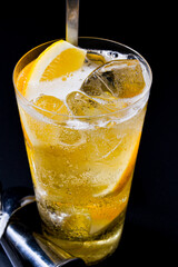よく冷えたハイボールやレモンサワー