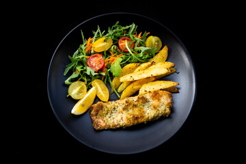 Lemon Herb Marinate Salmon covered Breadcrumb with chips