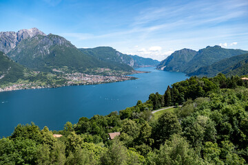 Fototapeta na wymiar Civenna (Como, Lombardia), Panorami sul Lago di Como