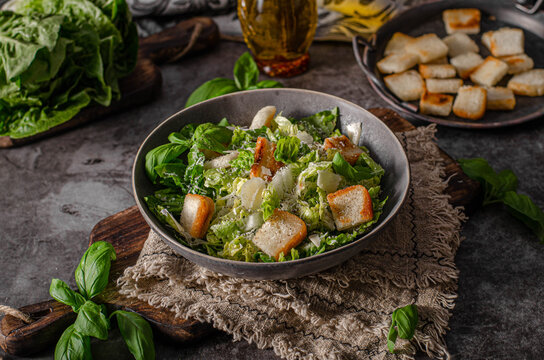 Delicious and simple ceasar salad