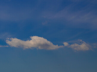 nuvole nel cielo primaverile
