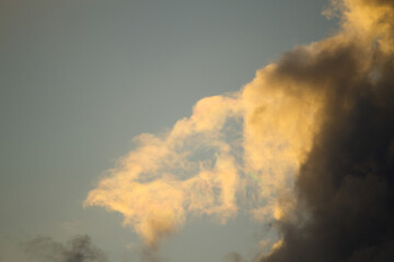 Naklejka premium Beautiful cloudscape background