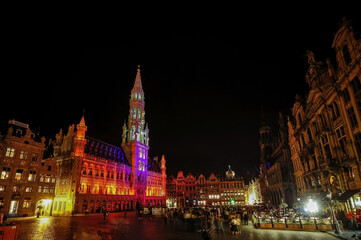 Fototapeta premium Belgium Brussels : Street View Of Brussels Grand Place At Night Time