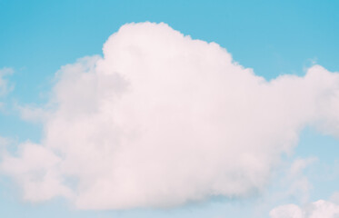 Obraz premium white clouds in a blue sky. Bright day, horizontal photography