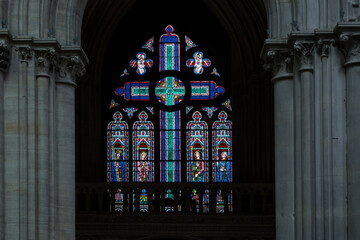 Obraz premium Kirchenfenster in der Kathedrale von Bayeux