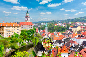 Obraz premium Cesky Krumlov cityscape with castle and old town, Czech Republic